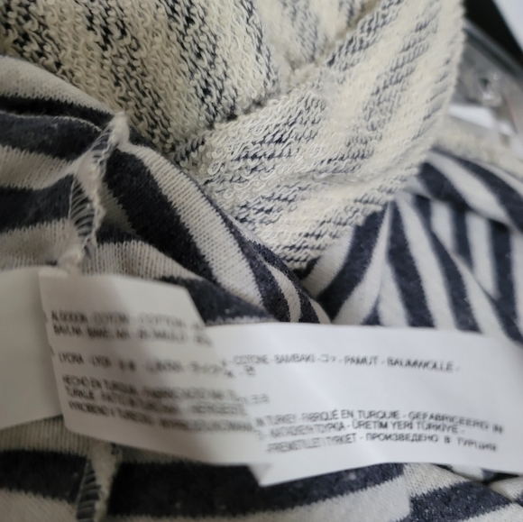 Zara Man Rare Blue Ivory Striped Long Sleeve Cotton Terry Graphic Tee Size Small - Picture 13 of 13